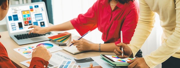 BROCHURE DESIGNING